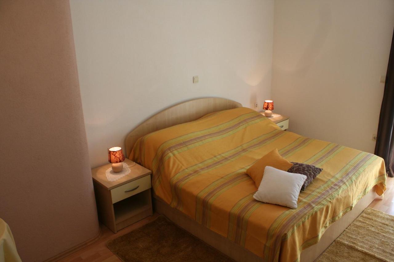 Rooms & Apartments Villa Anka Tucepi Room photo