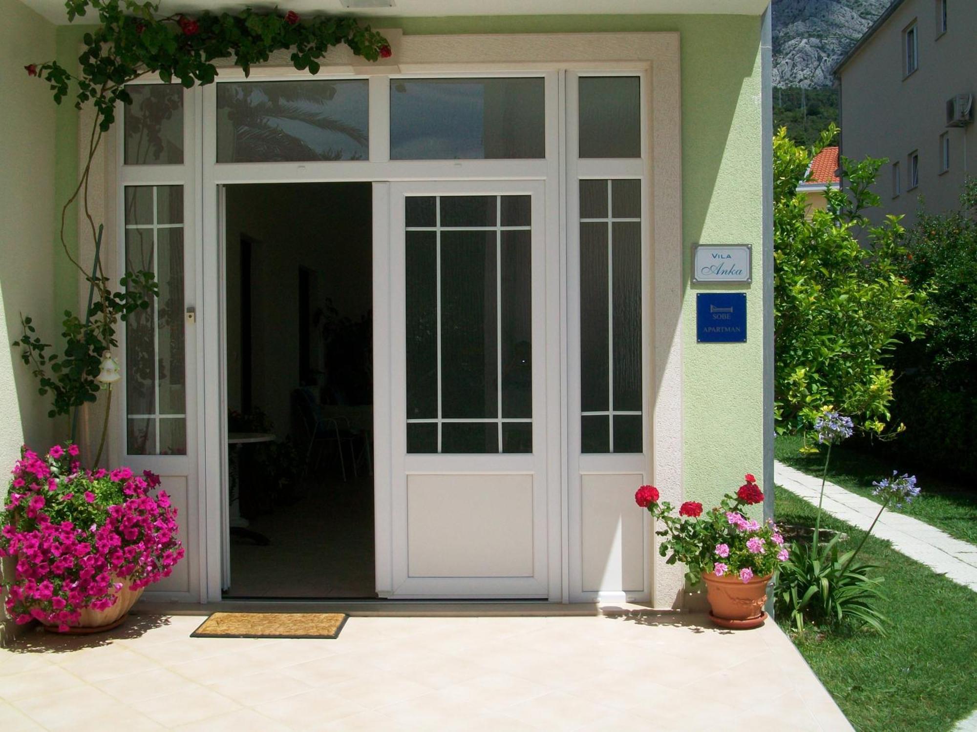 Rooms & Apartments Villa Anka Tucepi Exterior photo